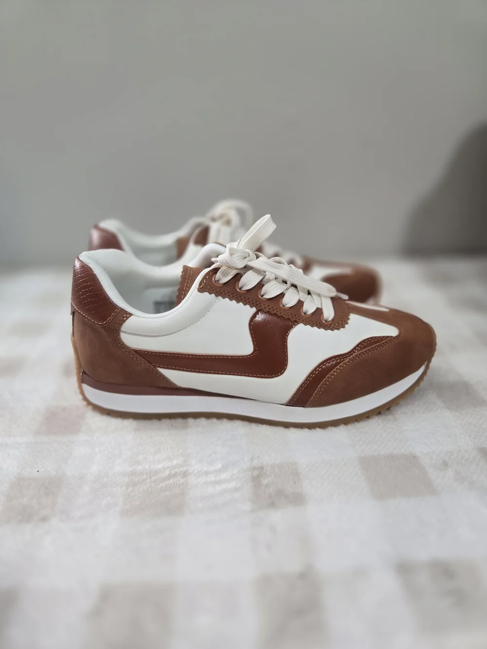 Project Cloud Brown/White Low Top Lace-Up Sneakers Memory Foam Athletic 8
